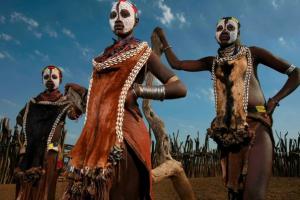 The most unusual tribes on Earth (34 photos) Human tribe